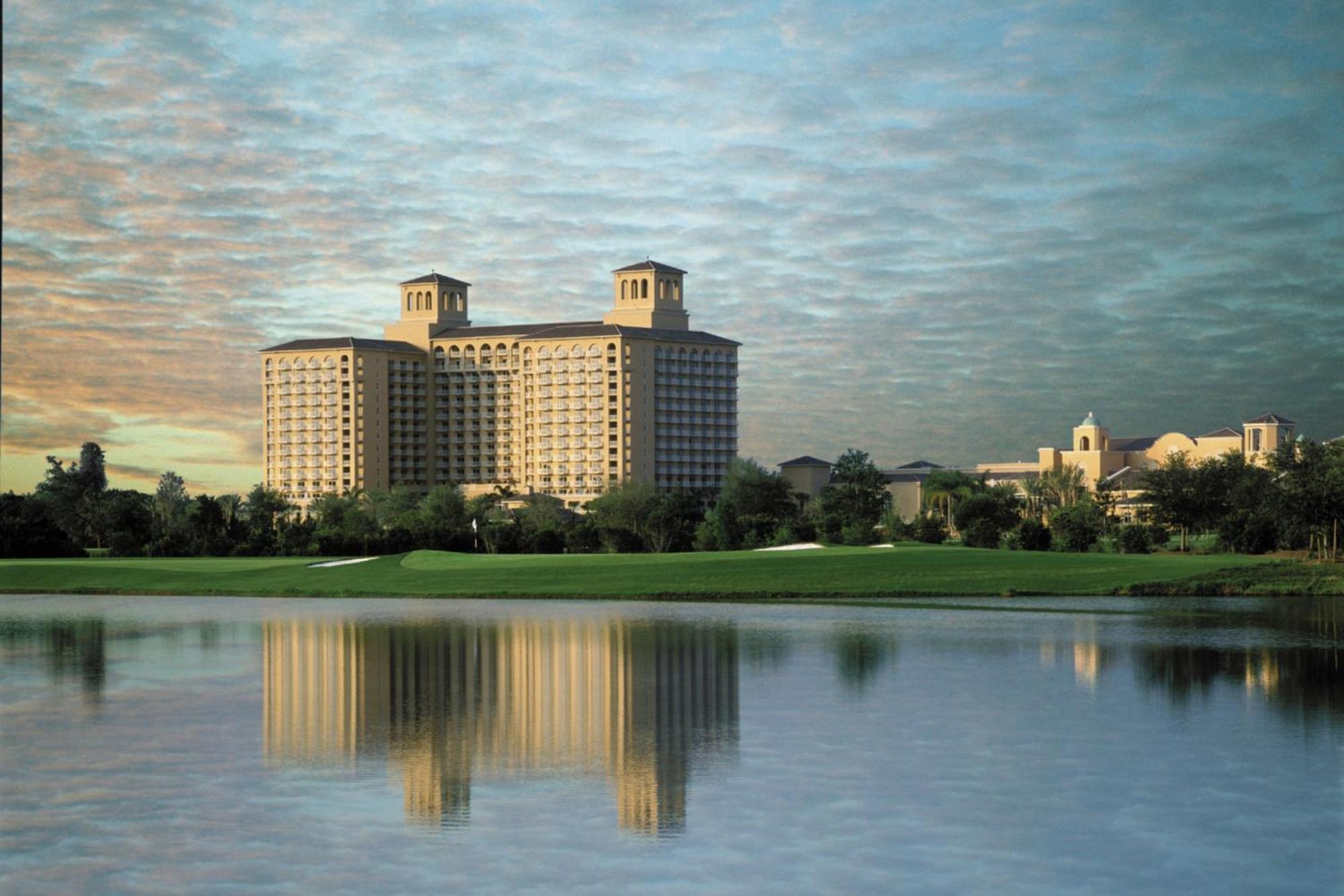 The Ritz-Carlton Orlando, Grande Lakes Hotel Exterior photo